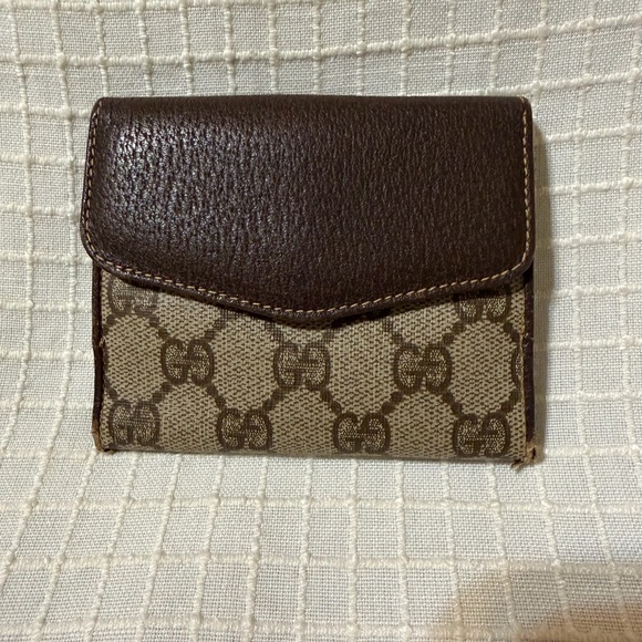 Gucci GG Monogram Canvas Leather Wallet - Picture 2 of 16